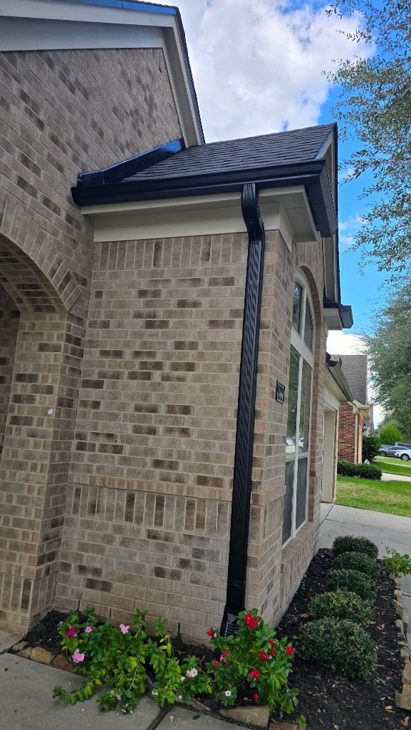 Gutters by CS Roofing Concepts — Seamless aluminium, matte black